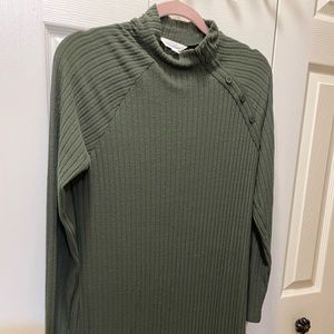 Ladies maxi length knit dress